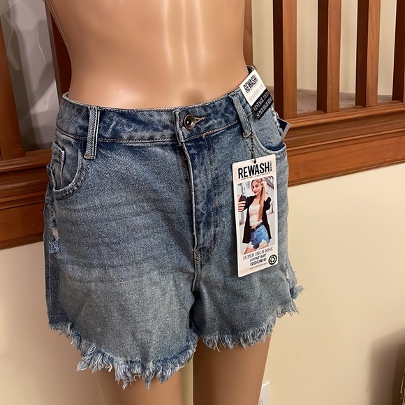 NWOT Vintage Babe Super High Rise Shorts - Picture 2 of 4